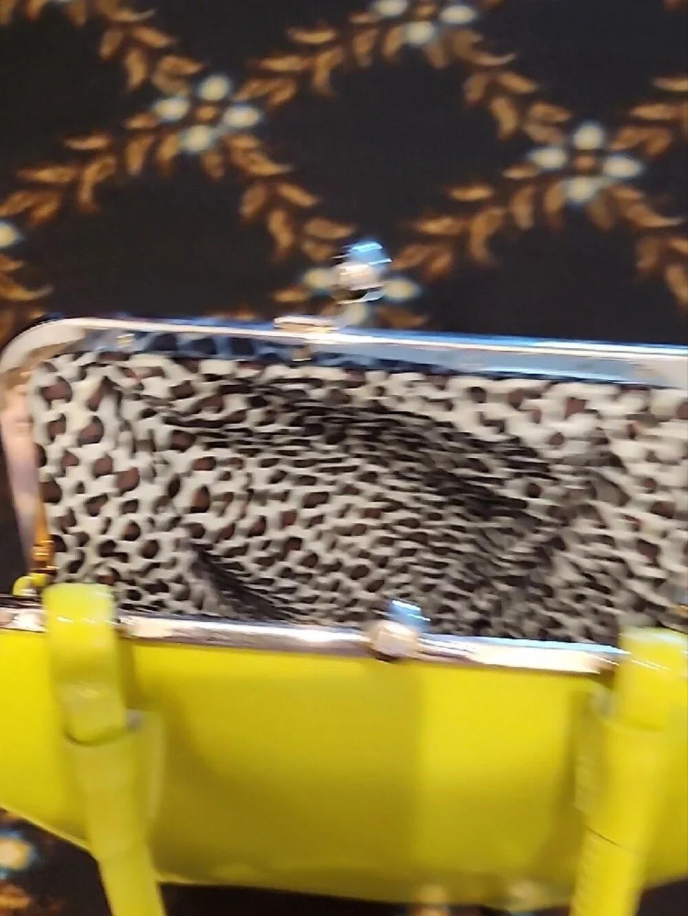 Tatyana Yellow Patent Hexagon Kiss-Lock Clutch